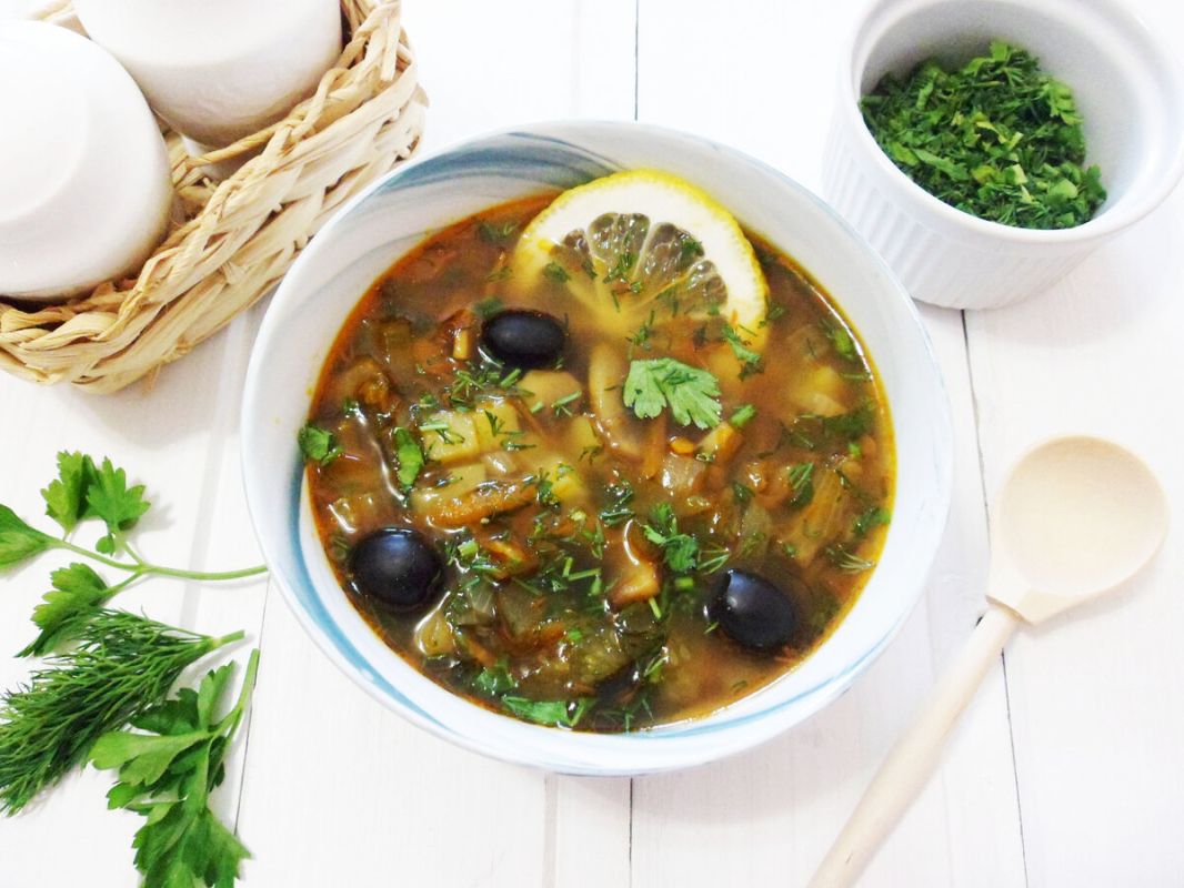 Грибная солянка: уютное блюдо для постного меню