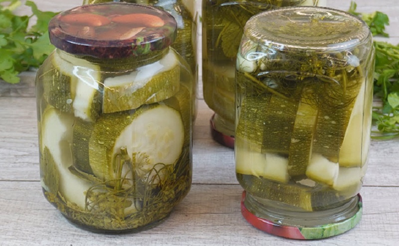 Необычные маринованные кабачки: простой рецепт для зимних запасов