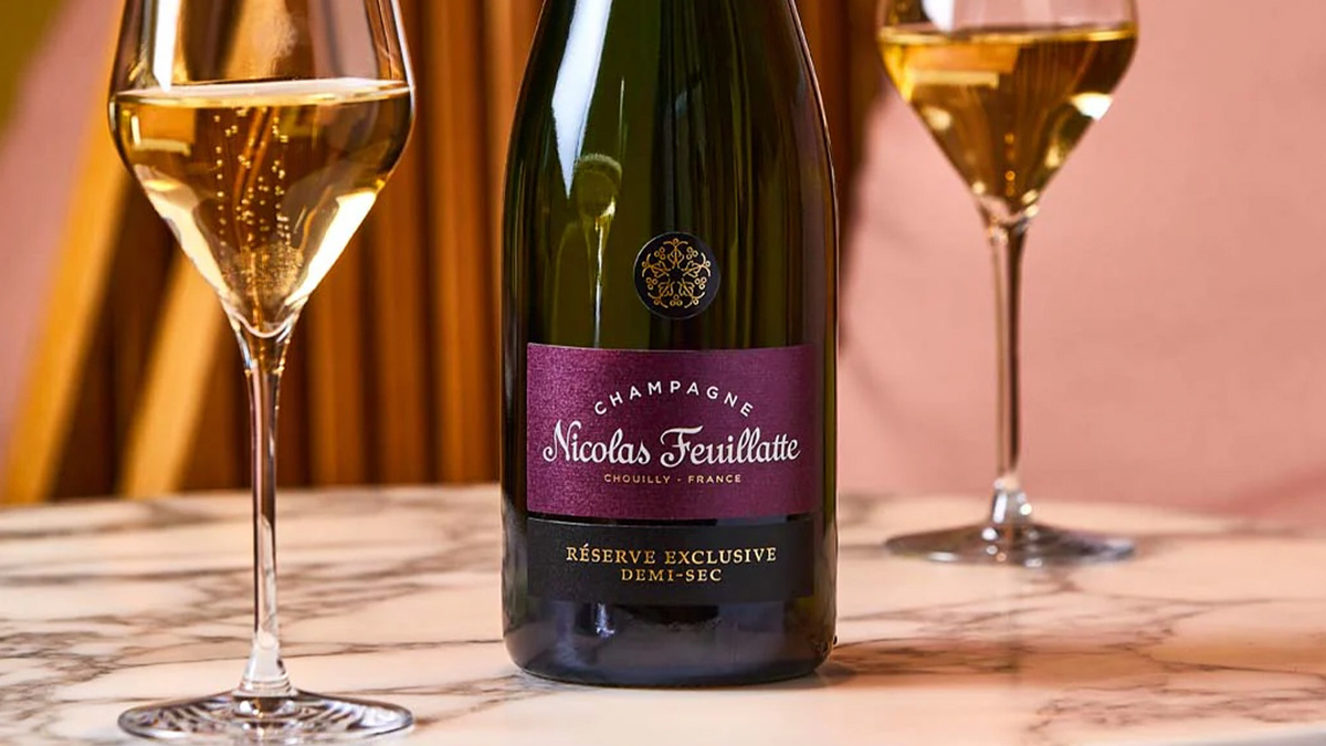 Праздник игристого: как шампанское меняет облики