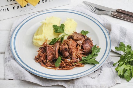 Индейка в медовом маринаде: кулинарная симфония с капустой и пюре