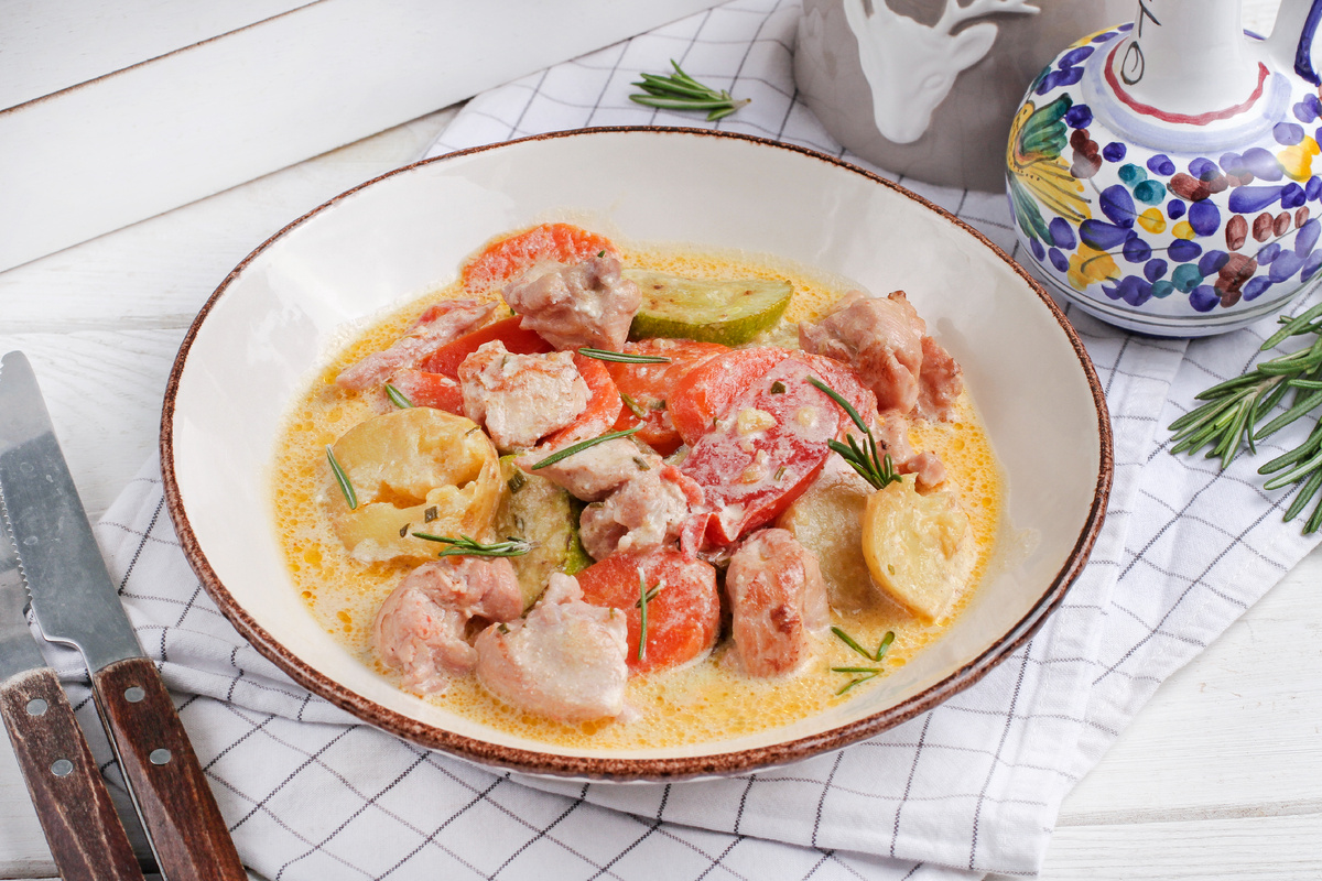 Нежное филе кролика: оригинальный рецепт в сметанно-горчичном соусе