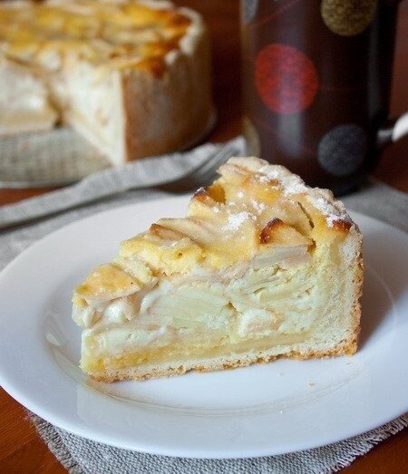 Идеальный яблочный пирог с нежным сметанным кремом