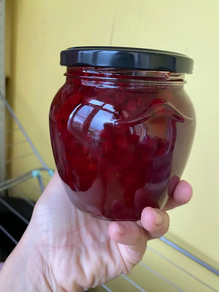 Нежное варенье из красной смородины: легкий рецепт