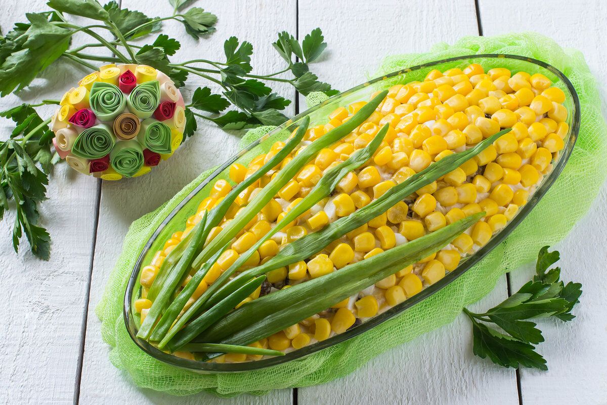 Вкусный салат "Кукуруза": ваш идеальный праздничный акцент
