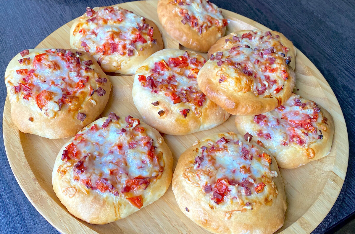 Нежные мини-пиццы для идеального перекуса