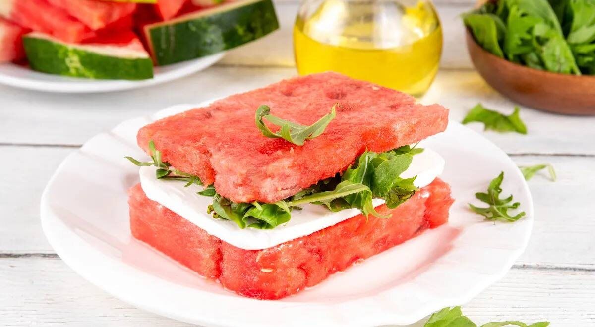 Осторожно, арбузный сэндвич: новая кулинарная сенсация в соцсетях