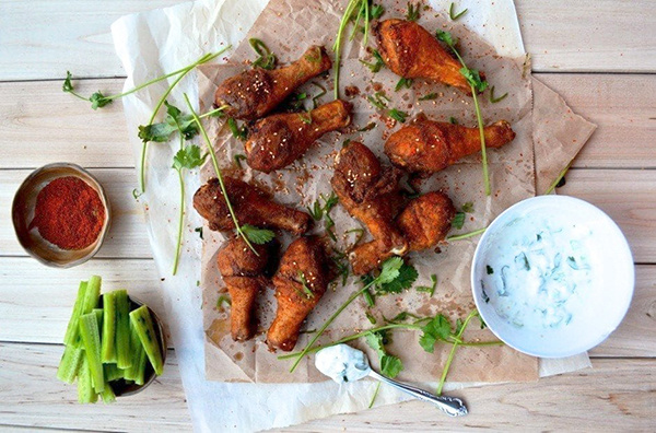 Погружение в гастрономию Синьцзяна: рецепт хрустящей курицы с пряностями