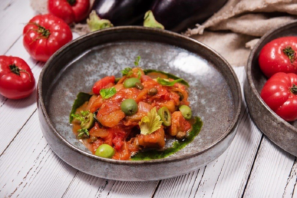 Вкусное путешествие на Сицилию: капоната с баклажанами и оливками ночеллара