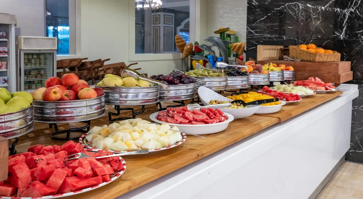 Бесплатные завтраки в отелях: перспектива отмены и причины изменений