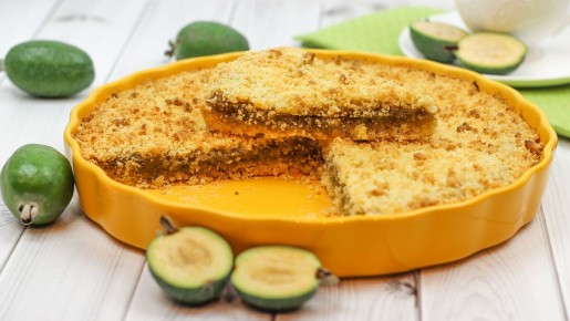 Пирог с живым вареньем из фейхоа: как удивить всех своим кулинарным шедевром