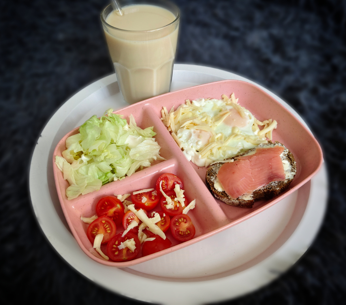 Как заботиться о себе и близких в тяжелые времена: меню недели под натиском стресса