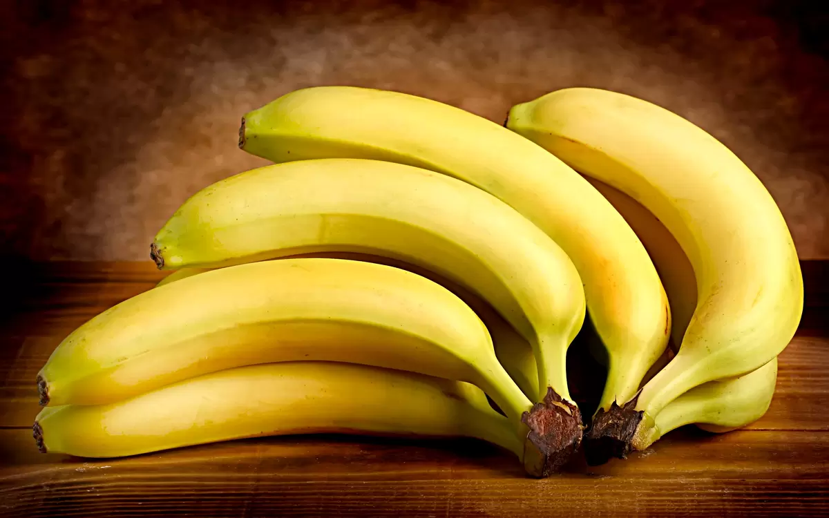 Как бананы могут изменить вашу жизнь: полезные свойства и рекомендации по употреблению
