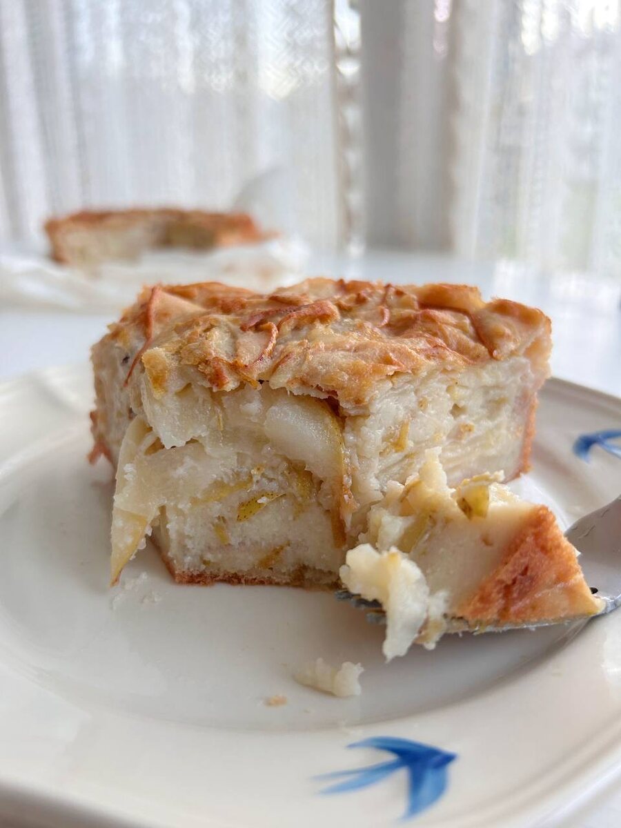 Грушевый невидимый пирог: вкусовое наслаждение и простота приготовления