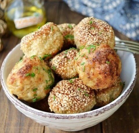 Мясные фрикадельки с баклажанами: простое и оригинальное блюдо для вашего стола