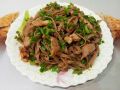 Гречневые спагетти с мясом и овощами: полезный обед на скорую руку