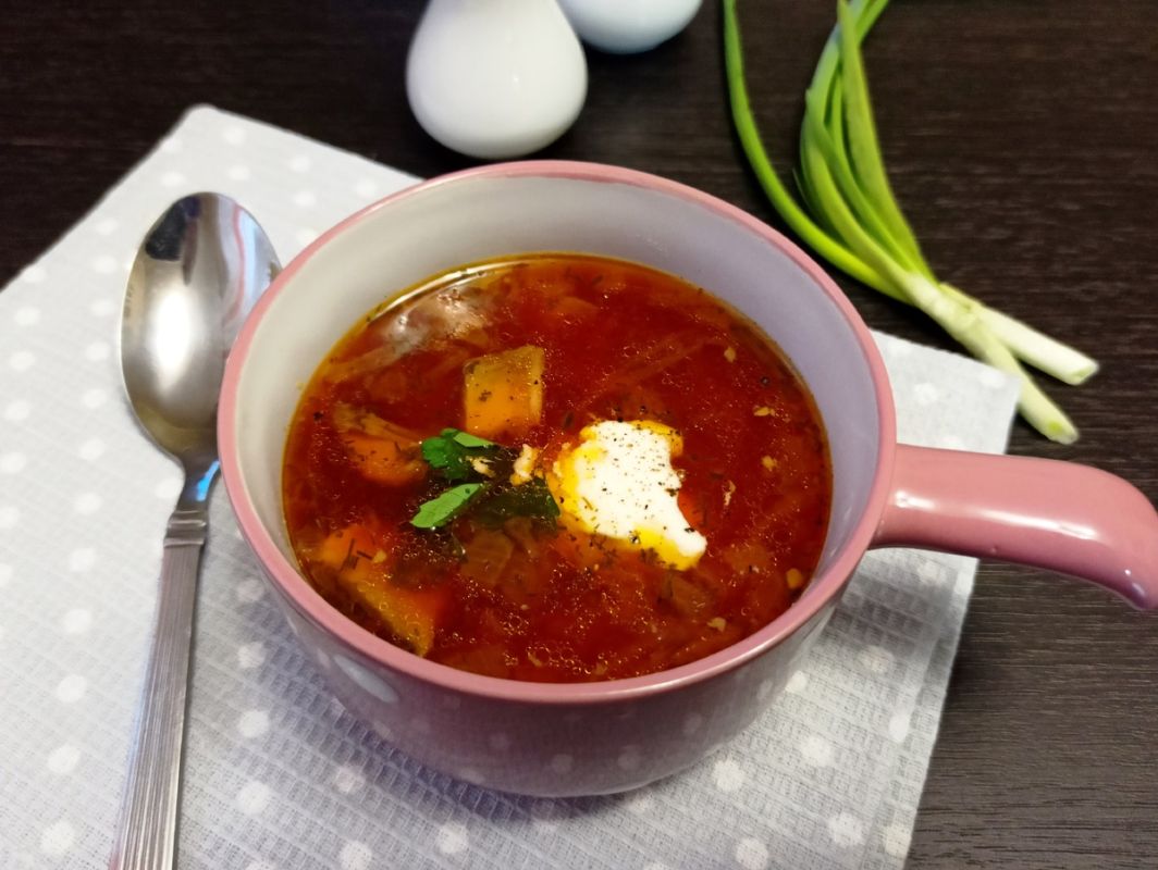 Секреты насыщенного борща с квашеной капустой и белыми грибами