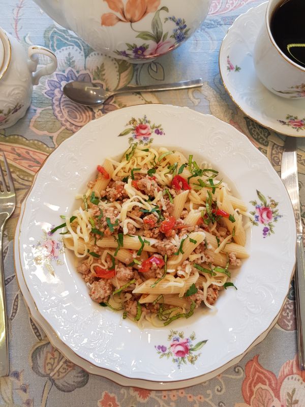 Пенне с соусом болоньезе: осенний вкус на вашей тарелке